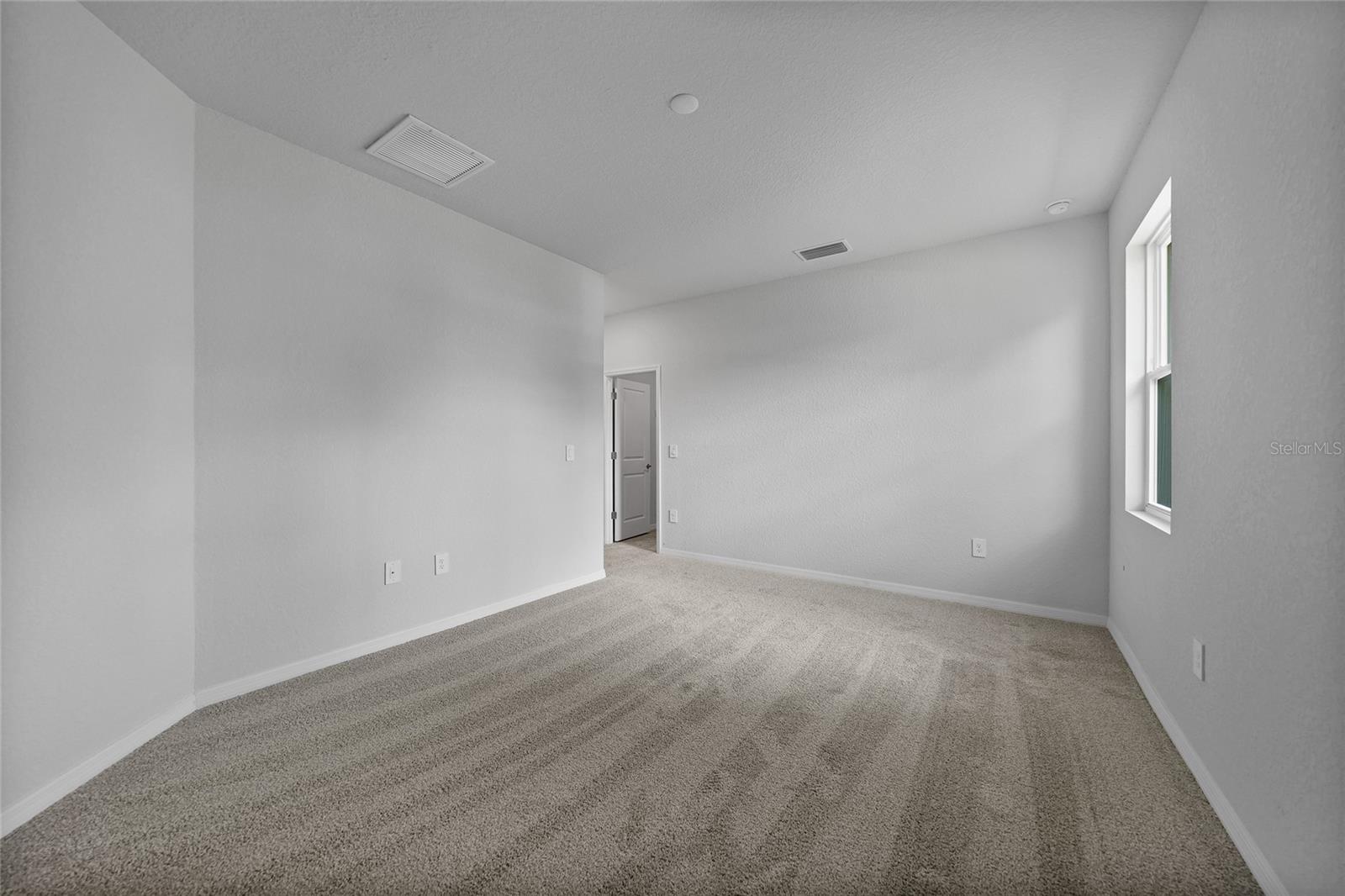 1057 PRESQUE ISLE DR, PORT CHARLOTTE, FL, 33952