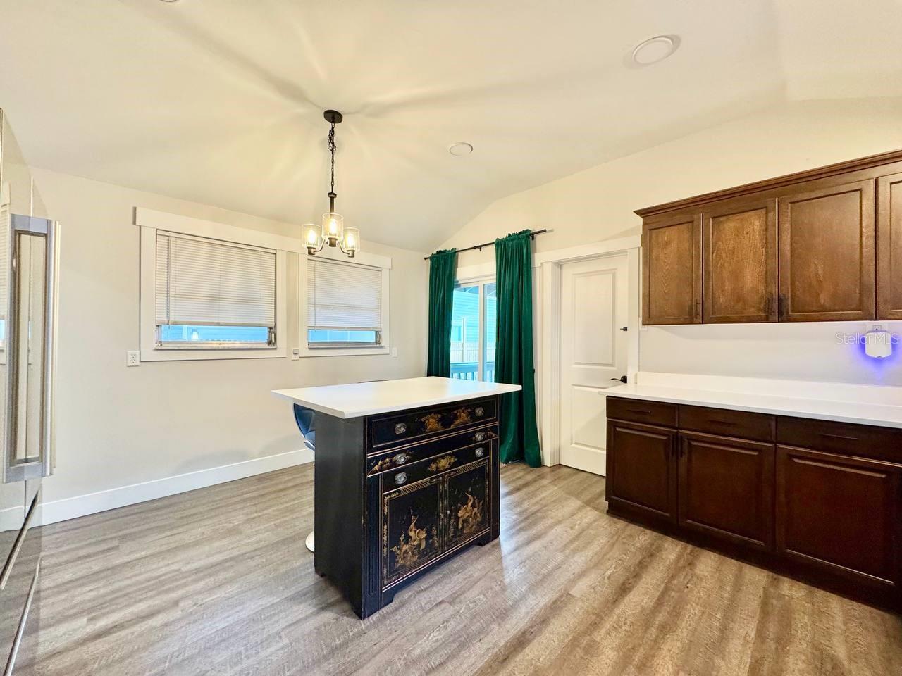 1216 E CHELSEA ST, TAMPA, FL, 33603