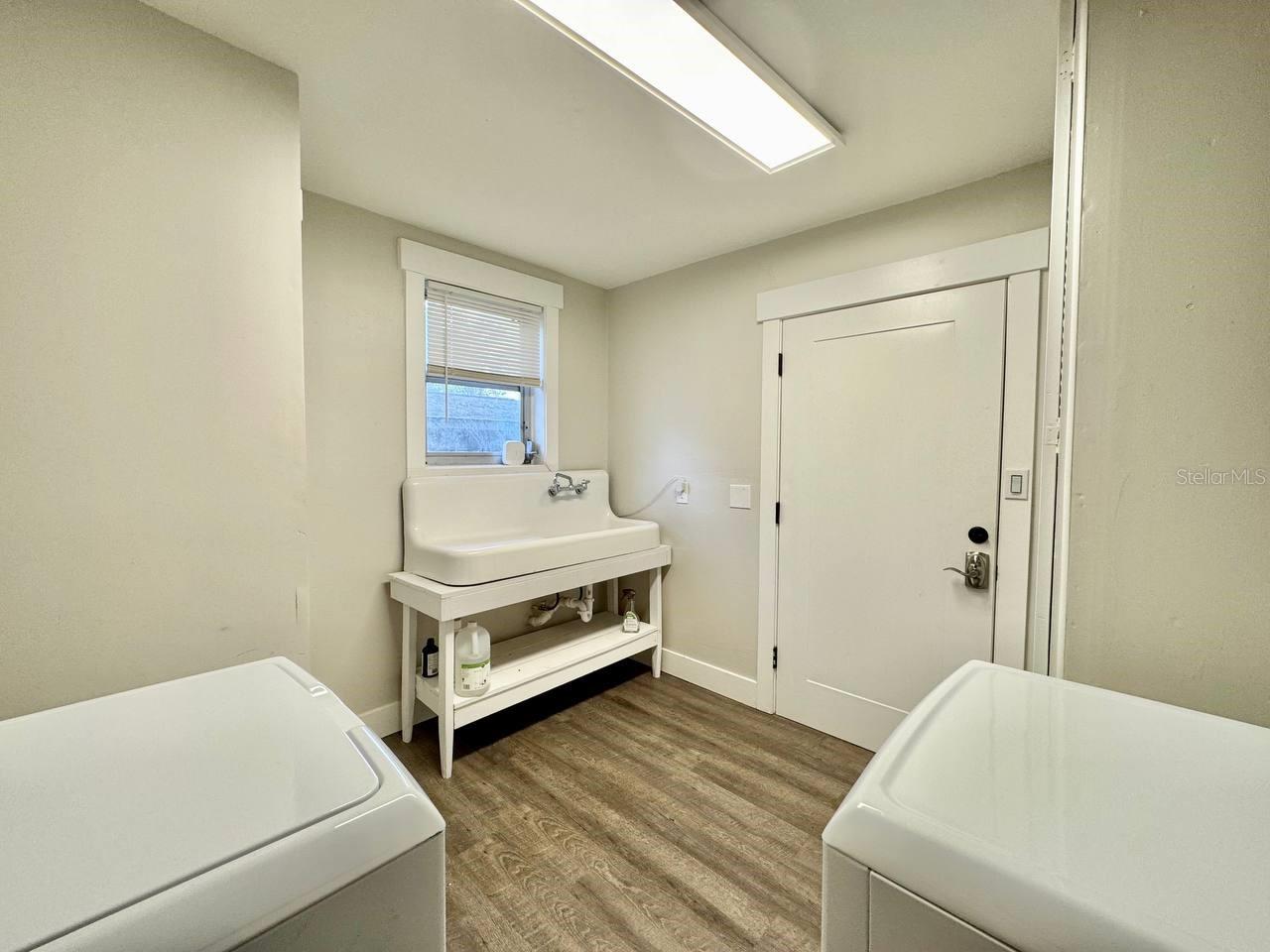 1216 E CHELSEA ST, TAMPA, FL, 33603