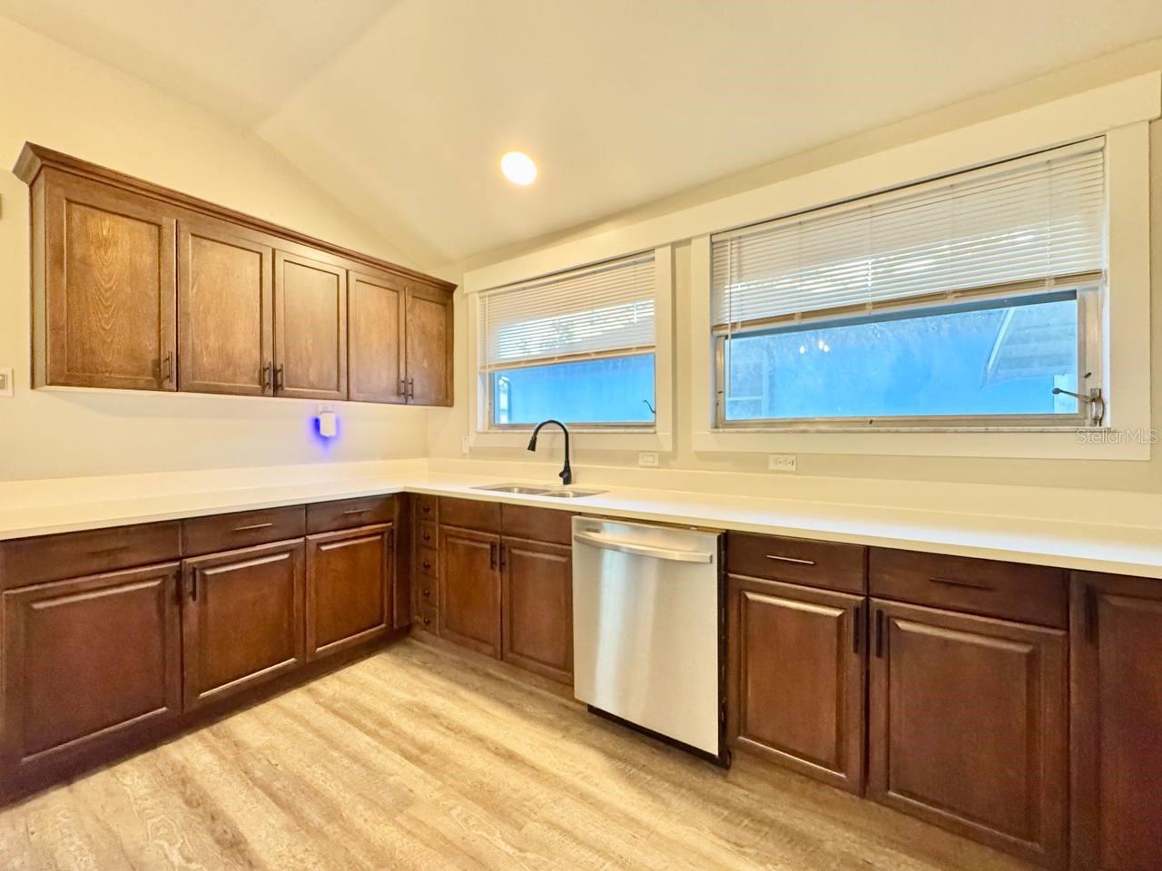 1216 E CHELSEA ST, TAMPA, FL, 33603