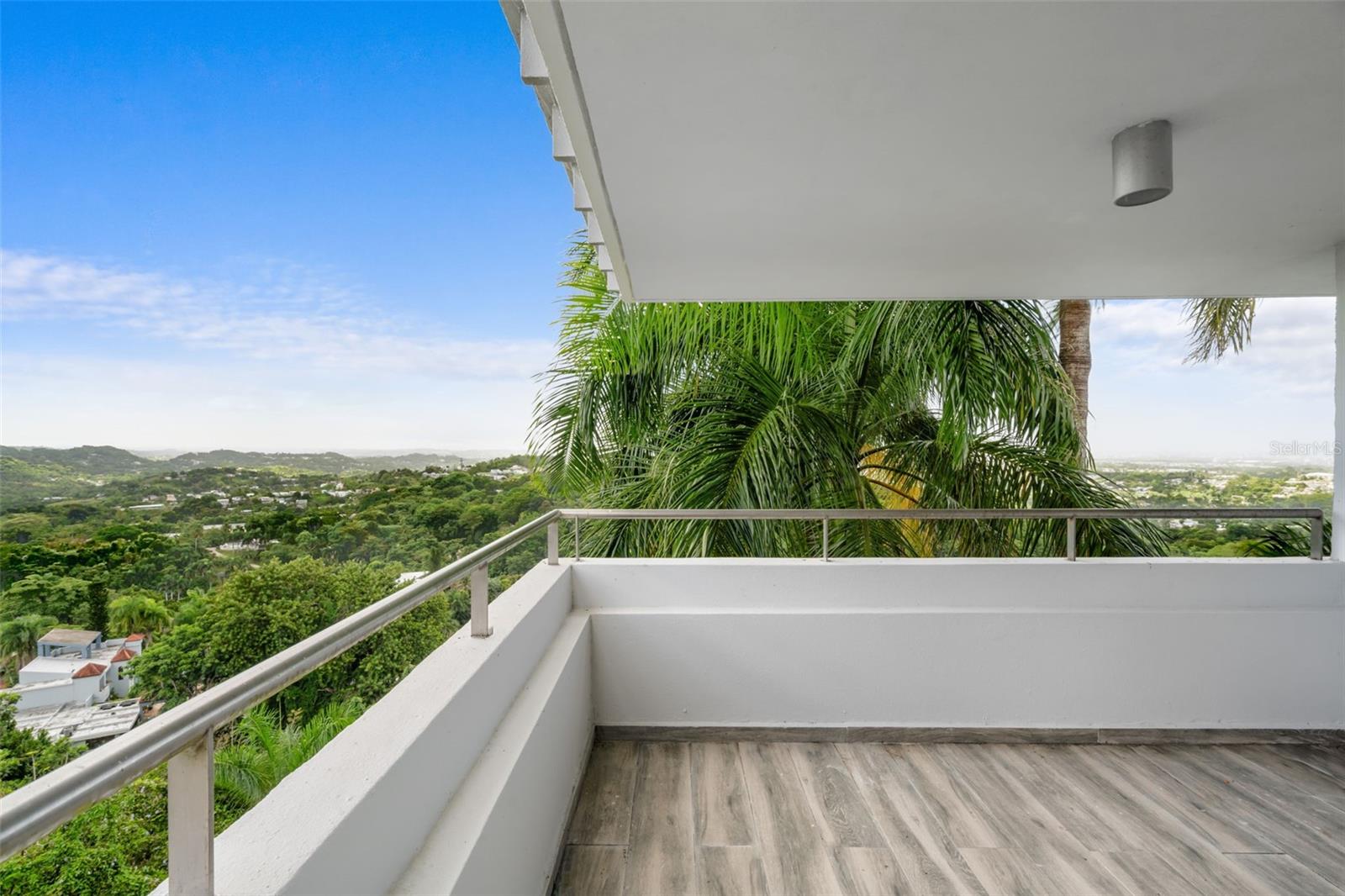 PR9114135 Property Photo