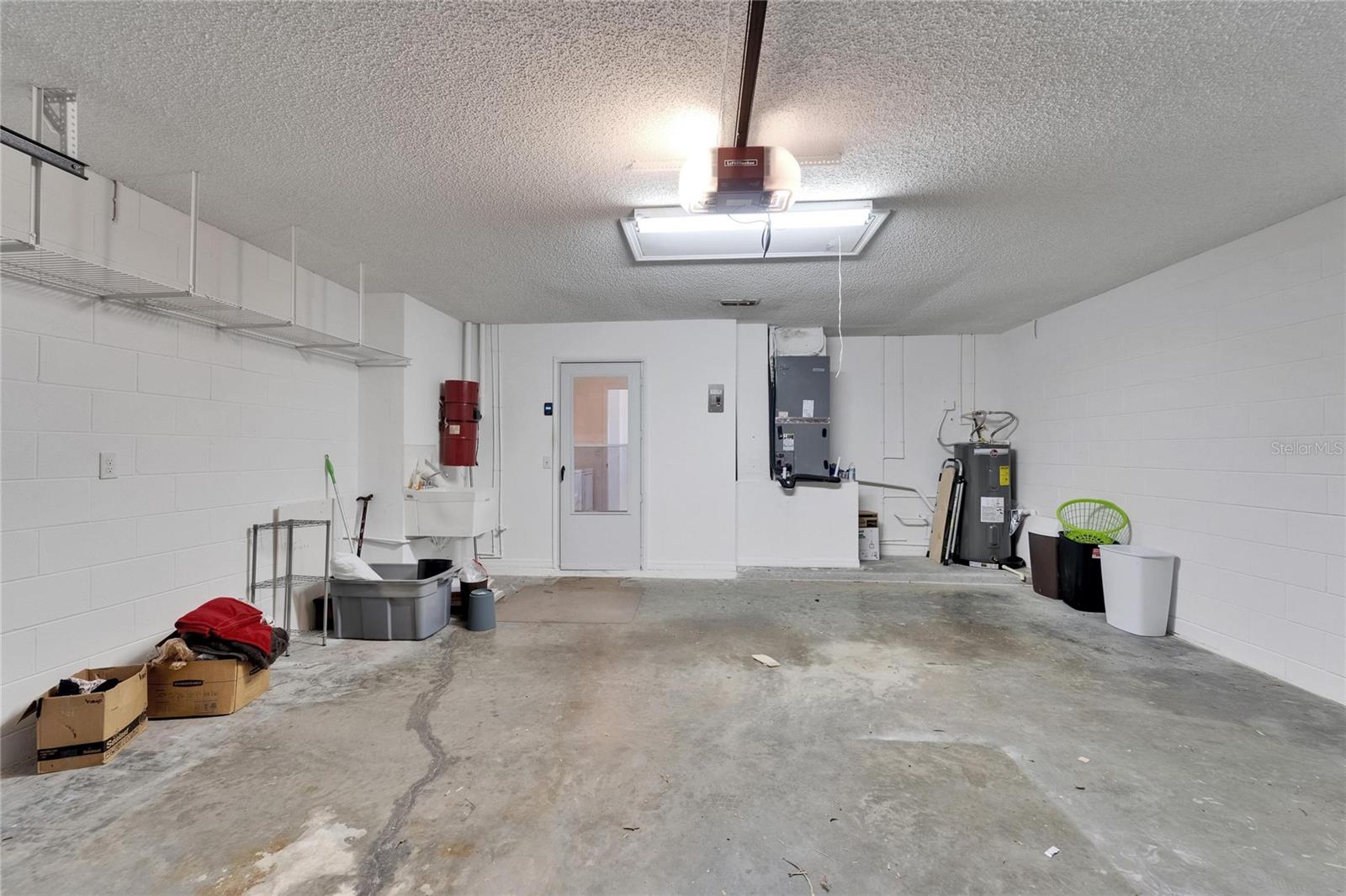 304 CALOOSA PALMS CT, SUN CITY CENTER, FL, 33573