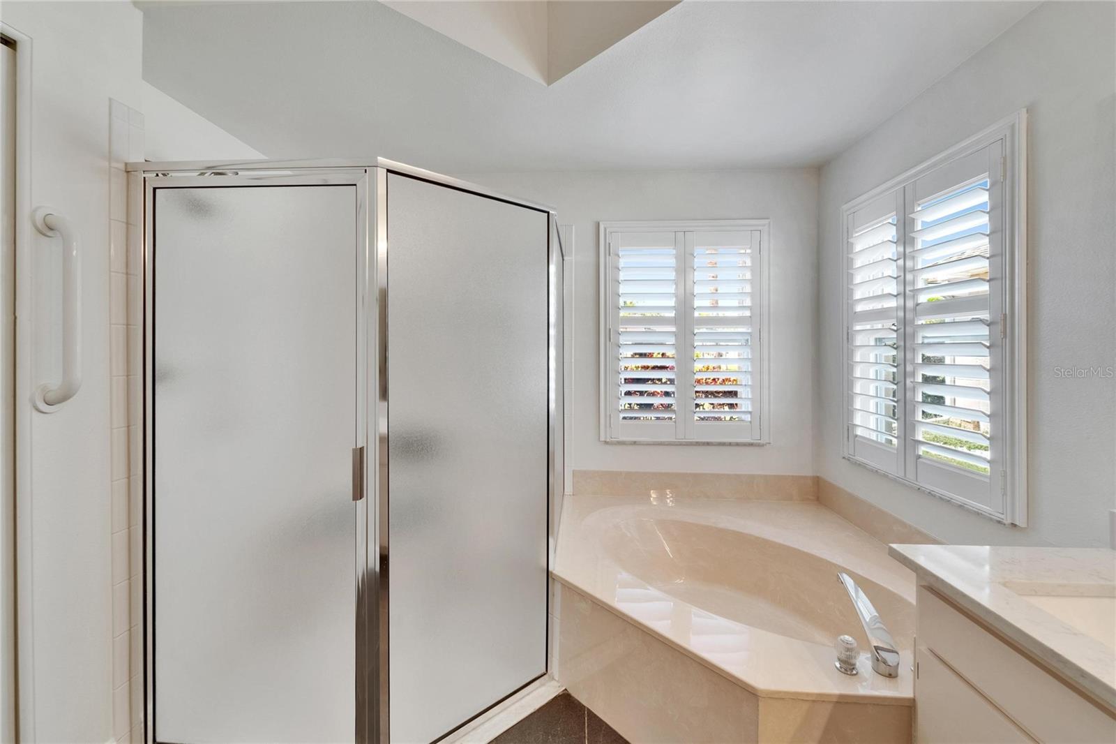 304 CALOOSA PALMS CT, SUN CITY CENTER, FL, 33573