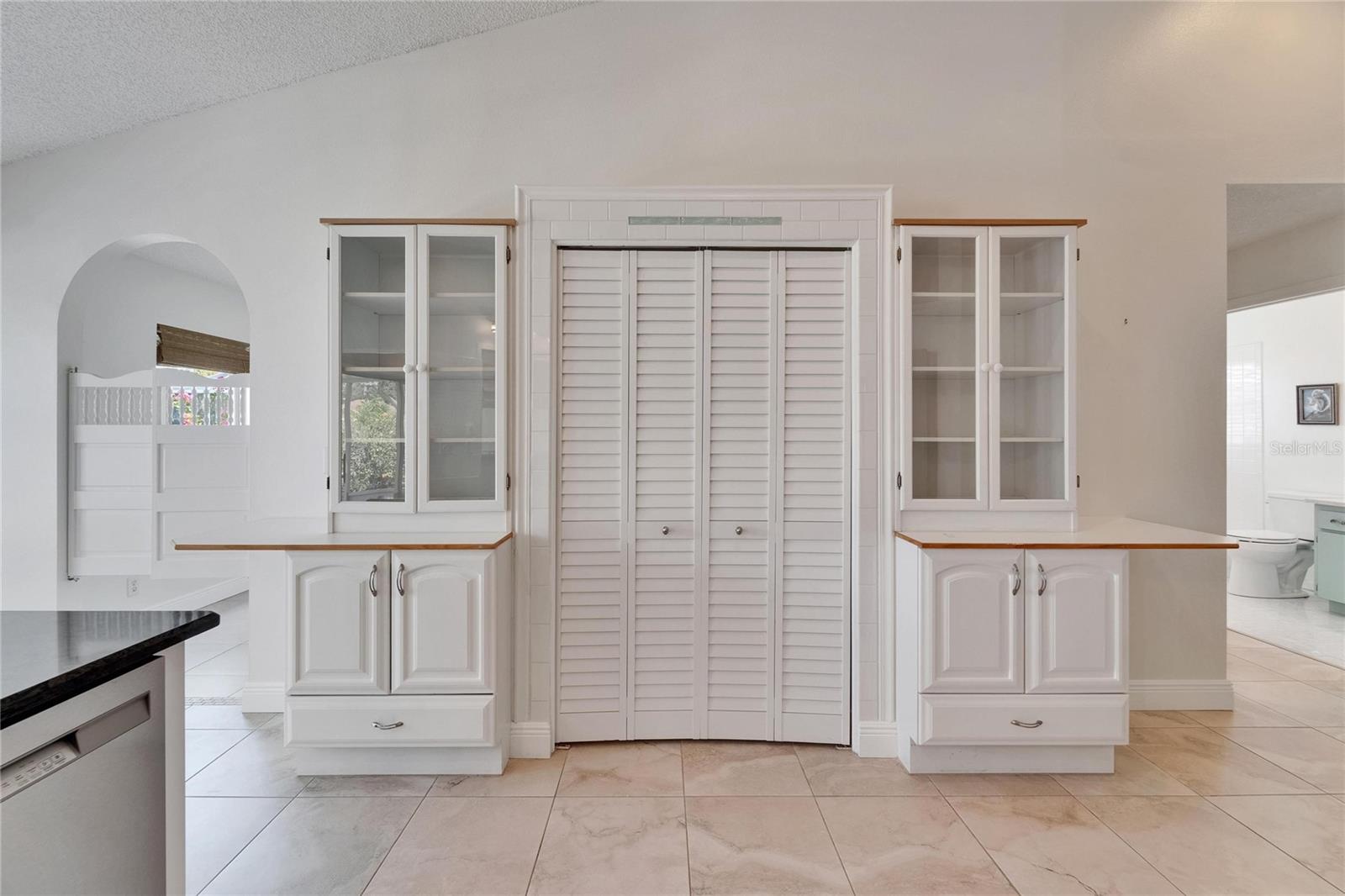 304 CALOOSA PALMS CT, SUN CITY CENTER, FL, 33573