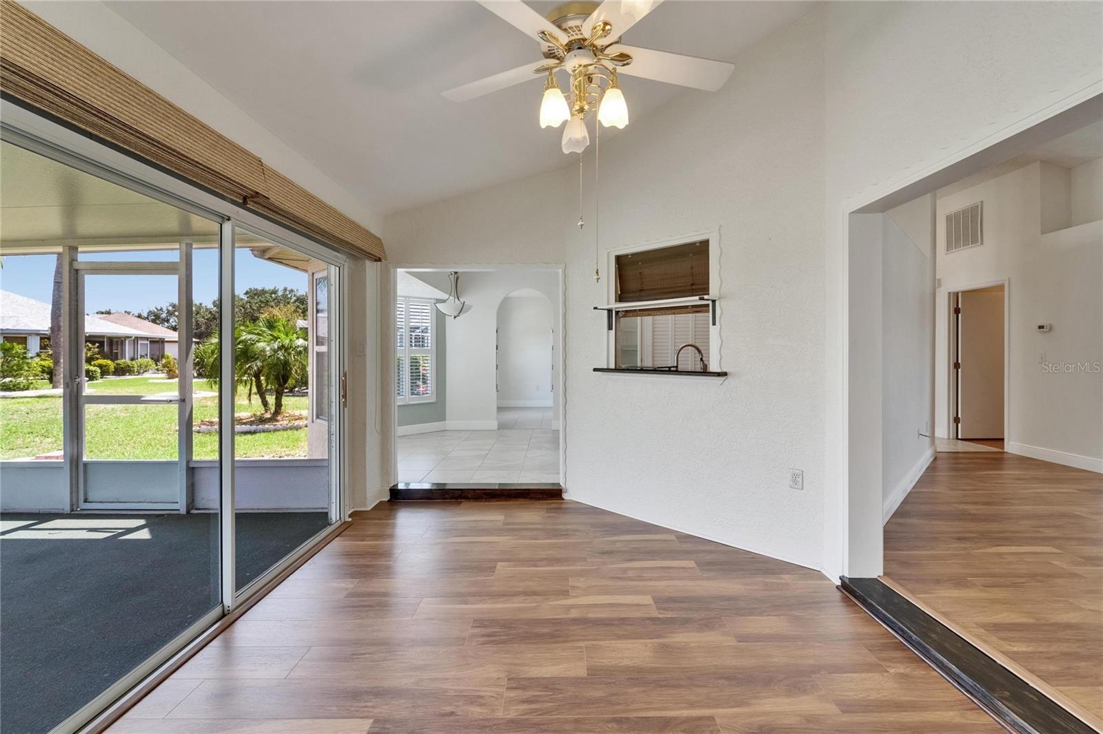 304 CALOOSA PALMS CT, SUN CITY CENTER, FL, 33573