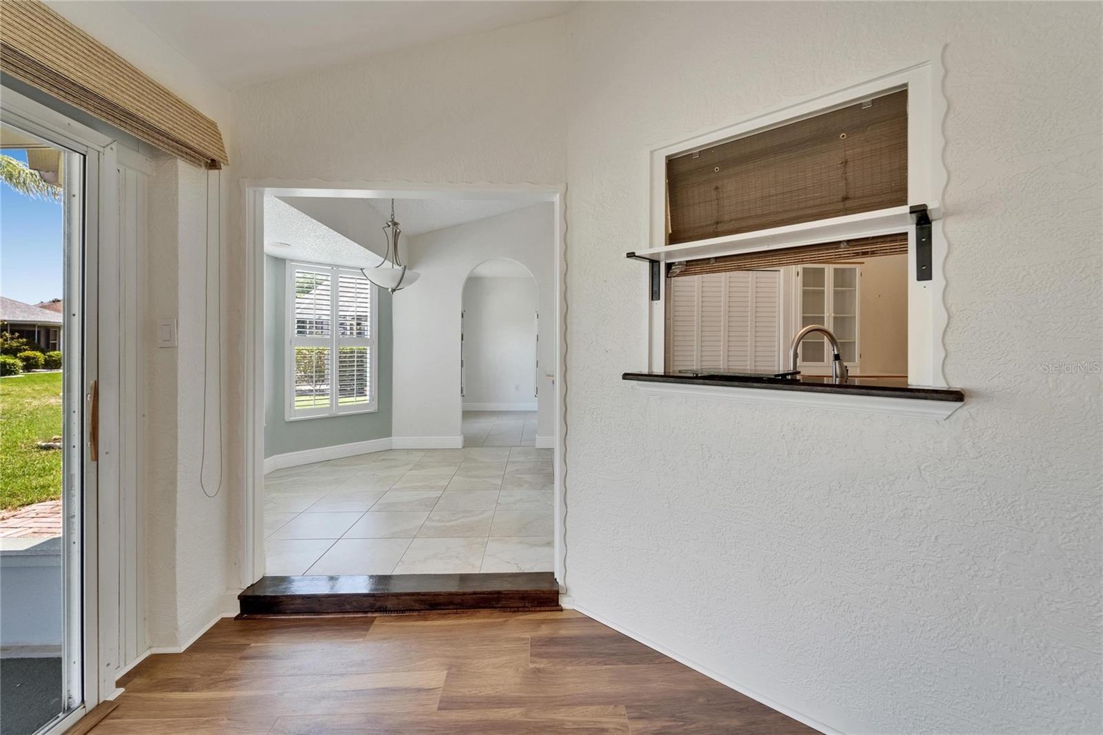 304 CALOOSA PALMS CT, SUN CITY CENTER, FL, 33573