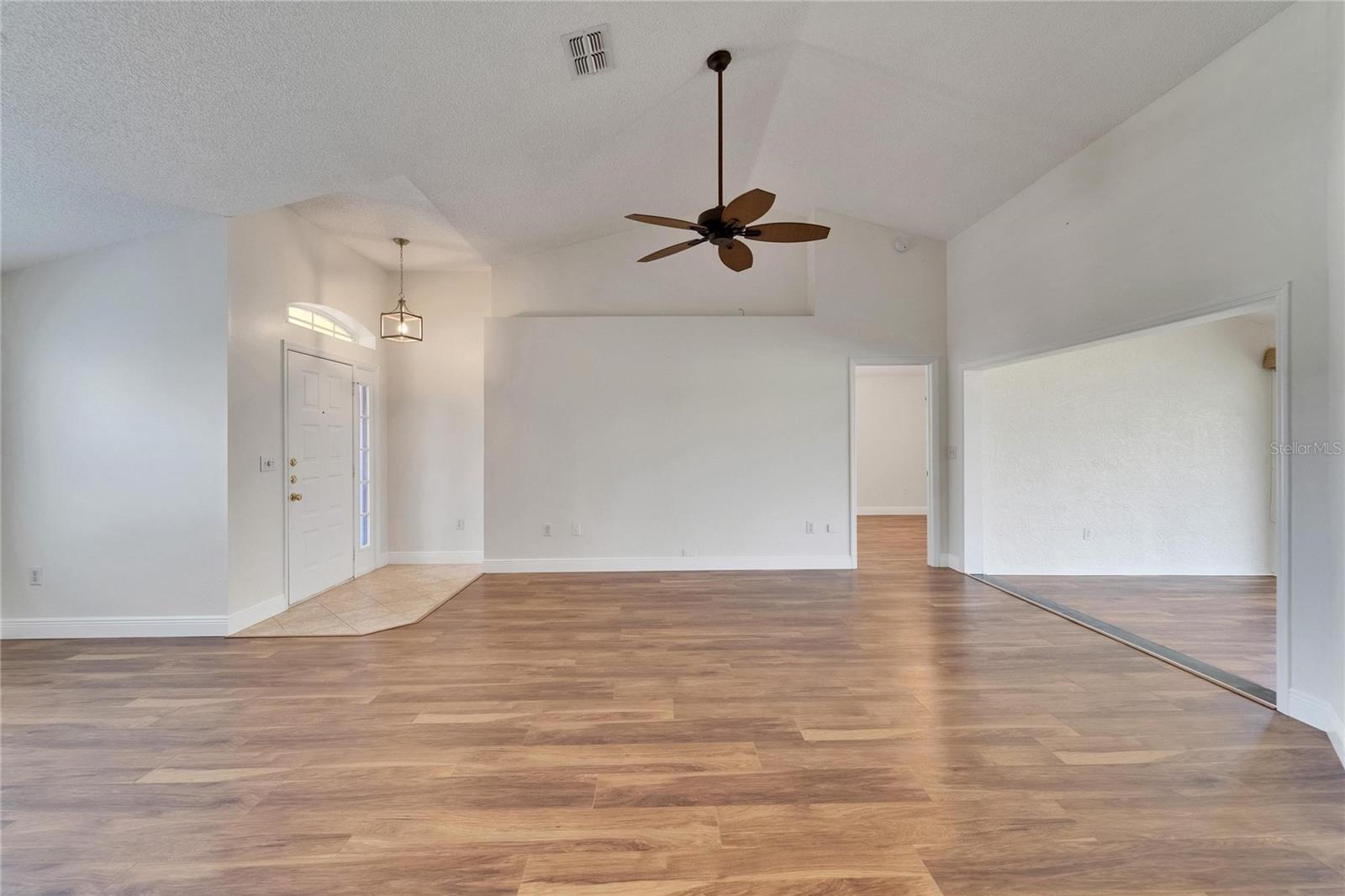 304 CALOOSA PALMS CT, SUN CITY CENTER, FL, 33573