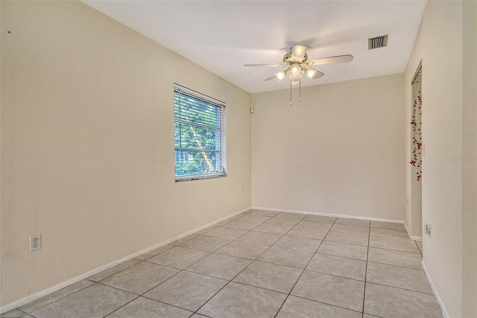 A4655365 Property Photo