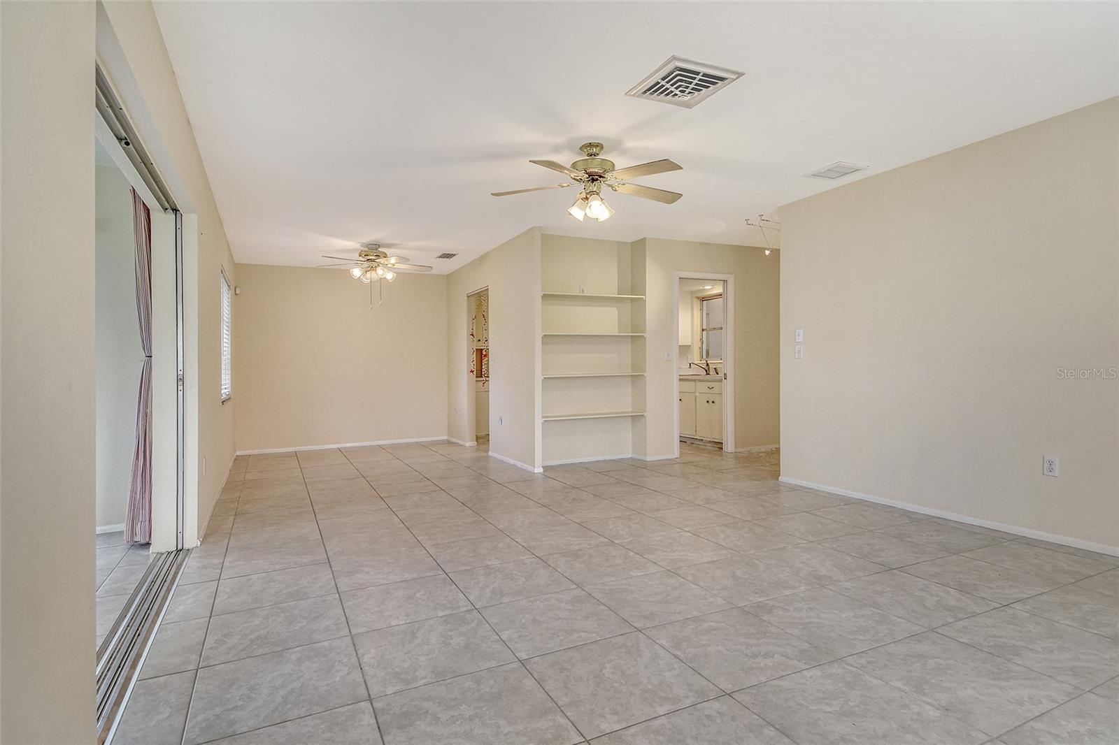 A4655365 Property Photo