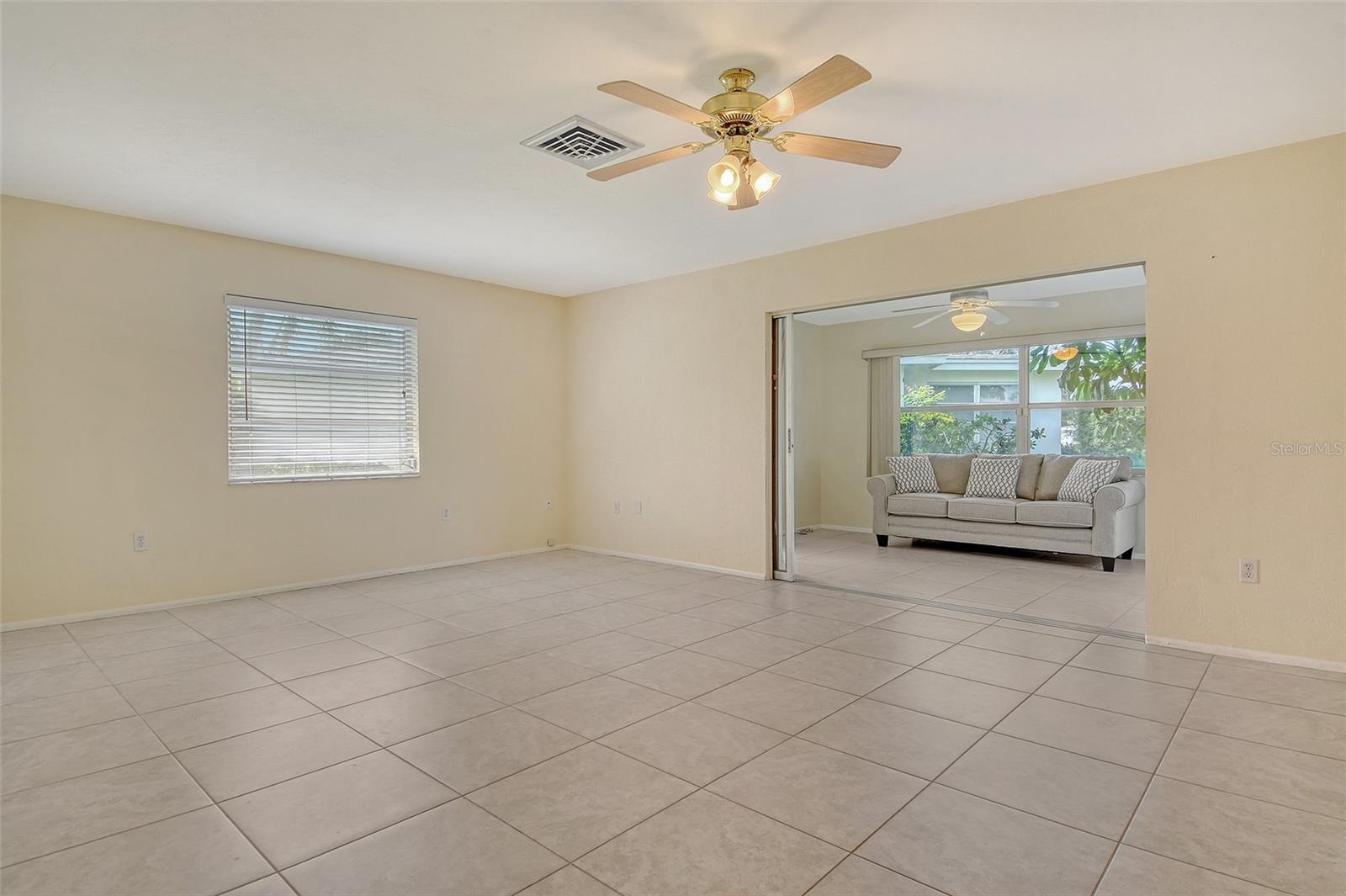 A4655365 Property Photo