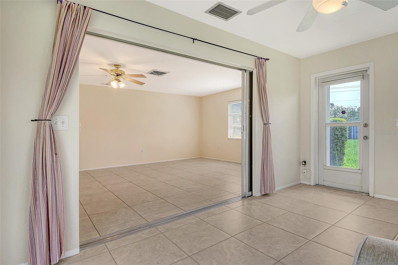 A4655365 Property Photo