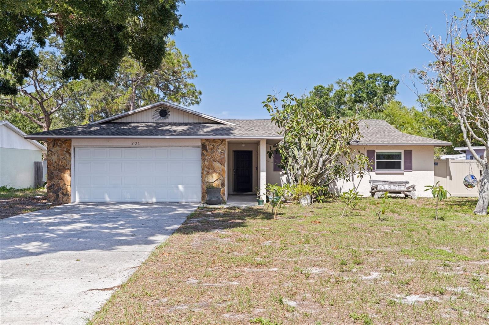 201 WESTWOOD TER N, ST PETERSBURG, FL, 33710