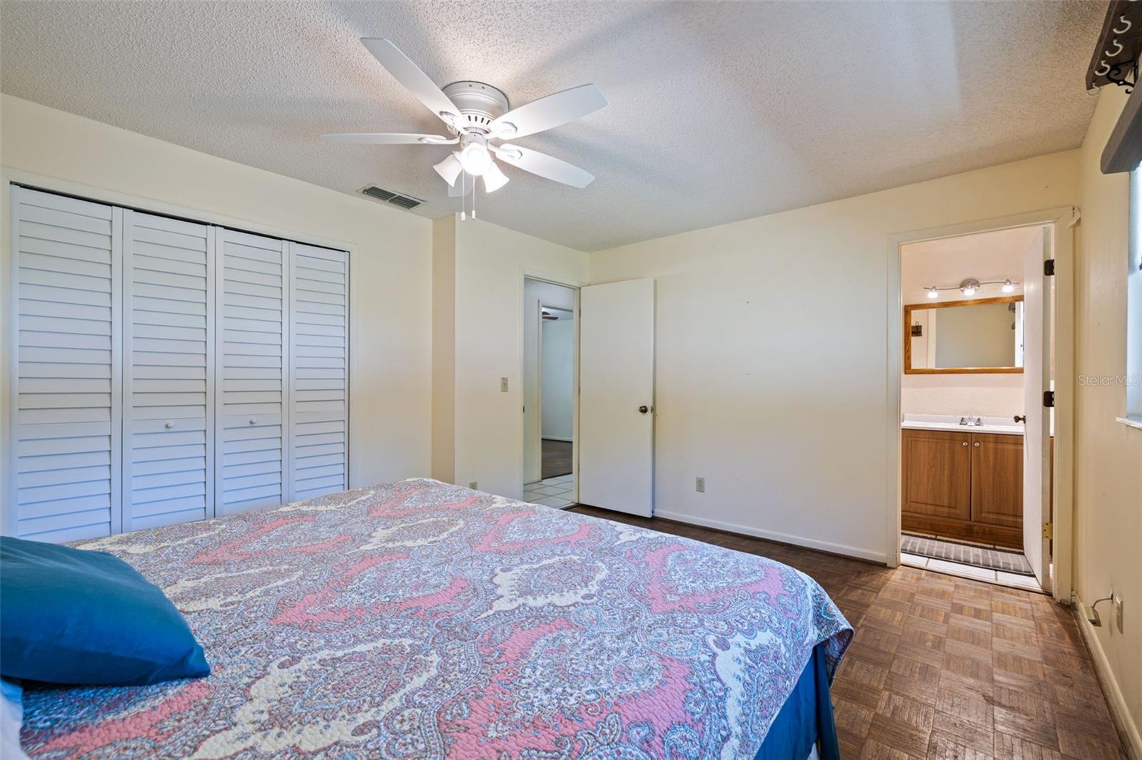 201 WESTWOOD TER N, ST PETERSBURG, FL, 33710