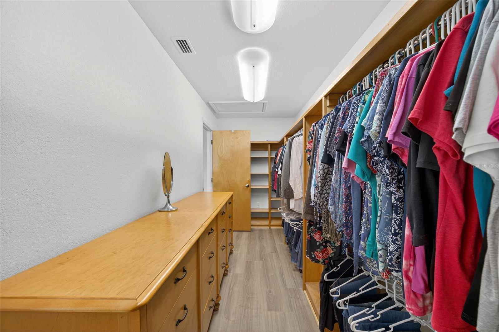 A4655381 Property Photo