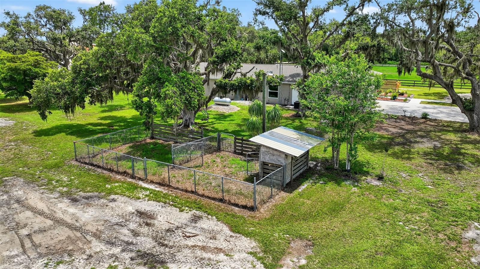 A4655381 Property Photo