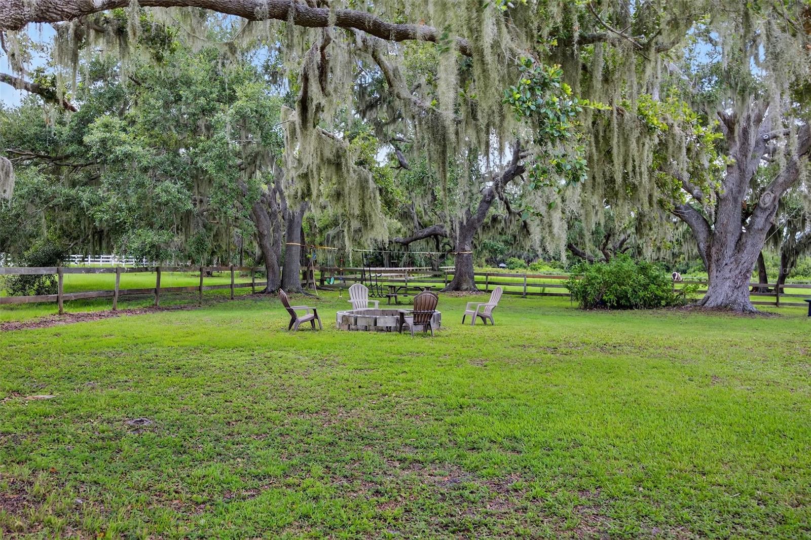 A4655381 Property Photo