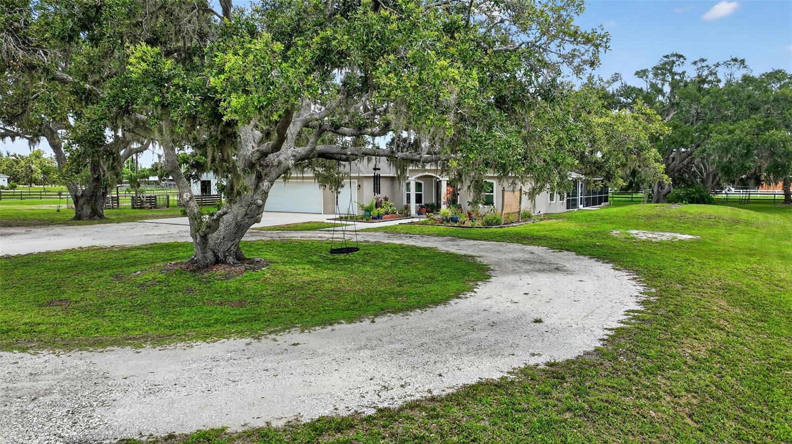 A4655381 Property Photo