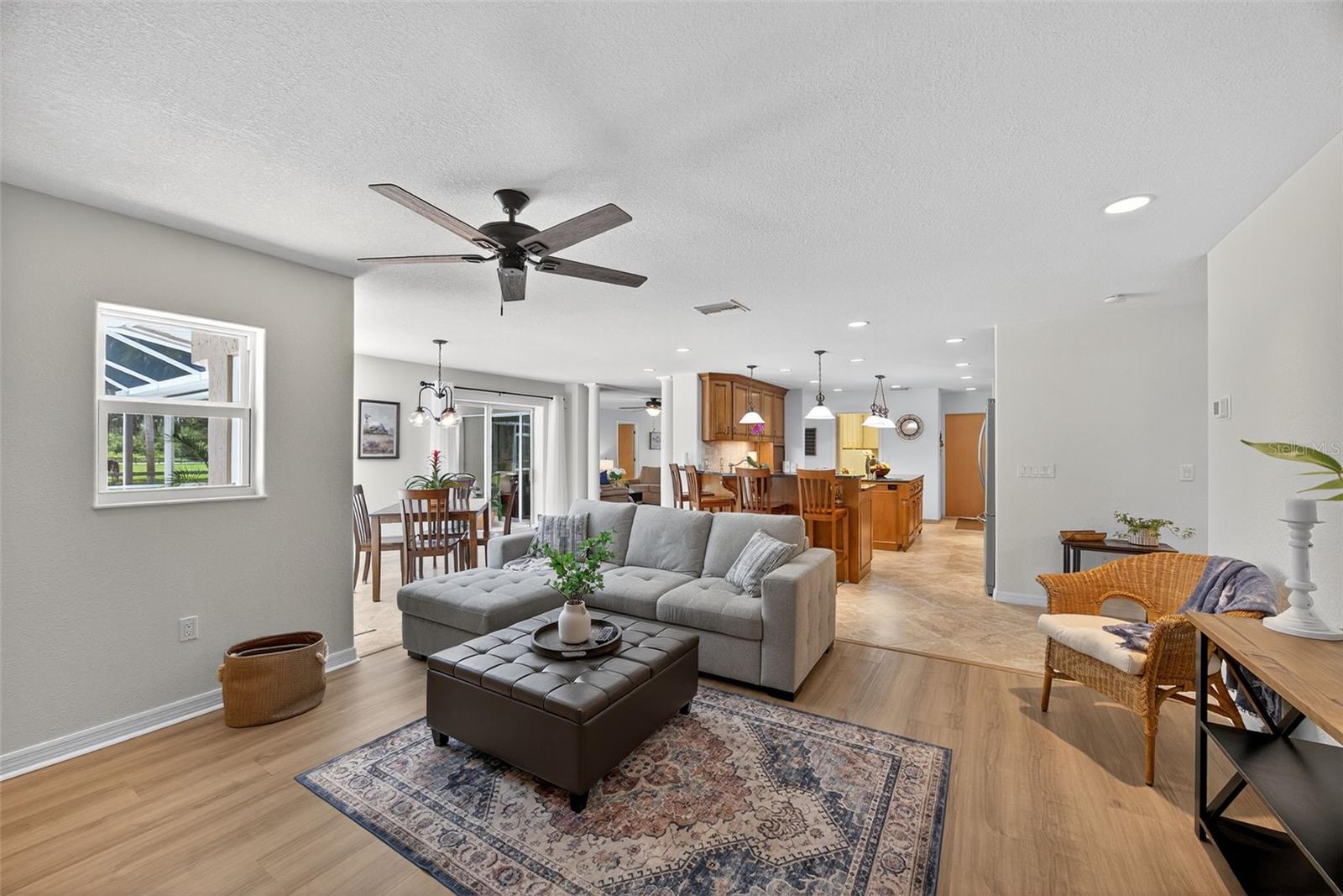 A4655381 Property Photo
