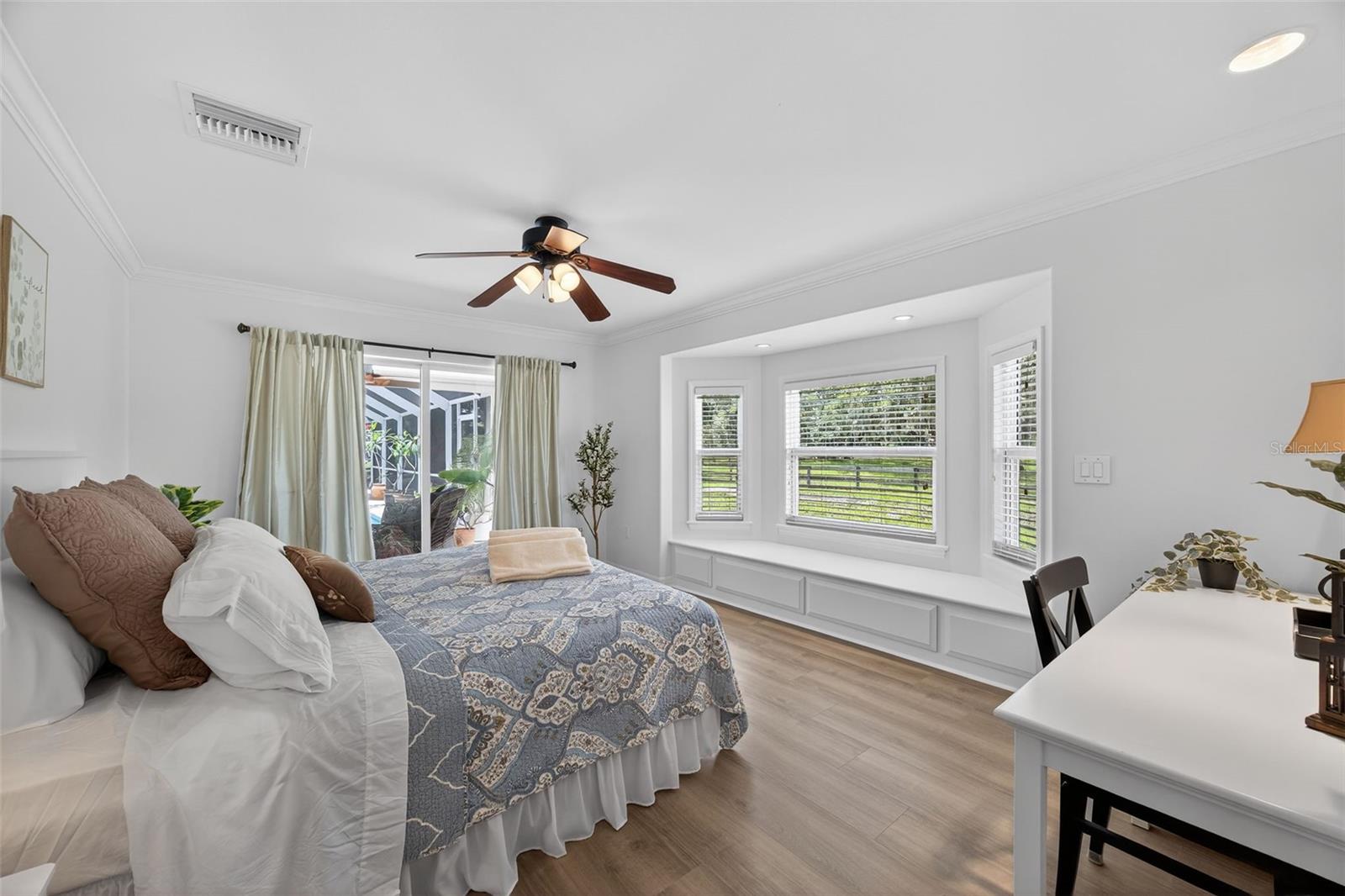 A4655381 Property Photo
