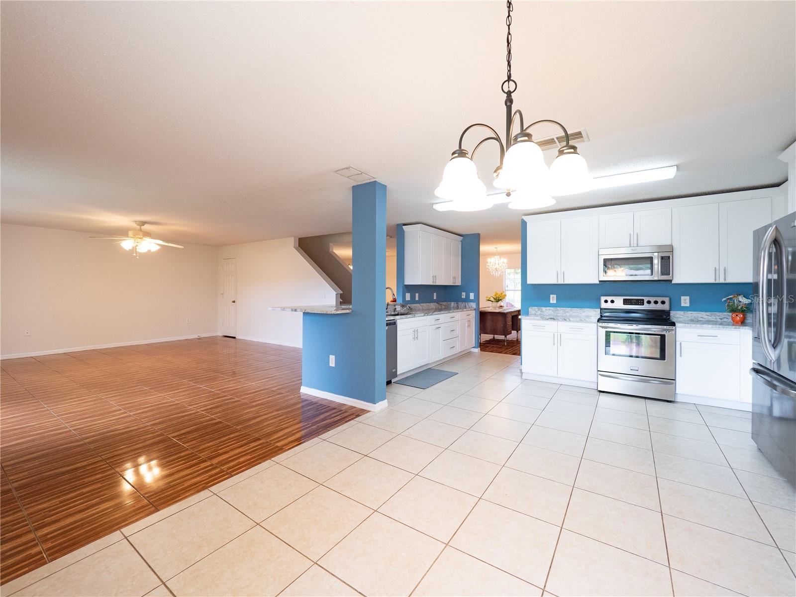 8330 LAINIE LN, ORLANDO, FL, 32818