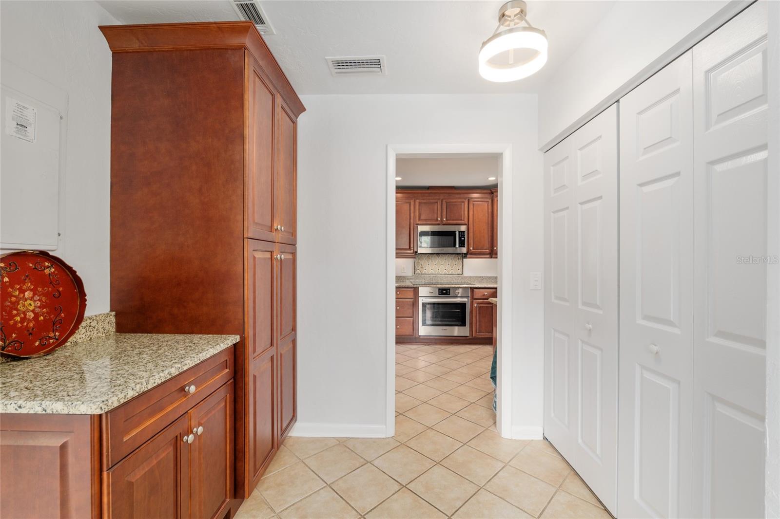 2281 NW 21ST PL, GAINESVILLE, FL, 32605