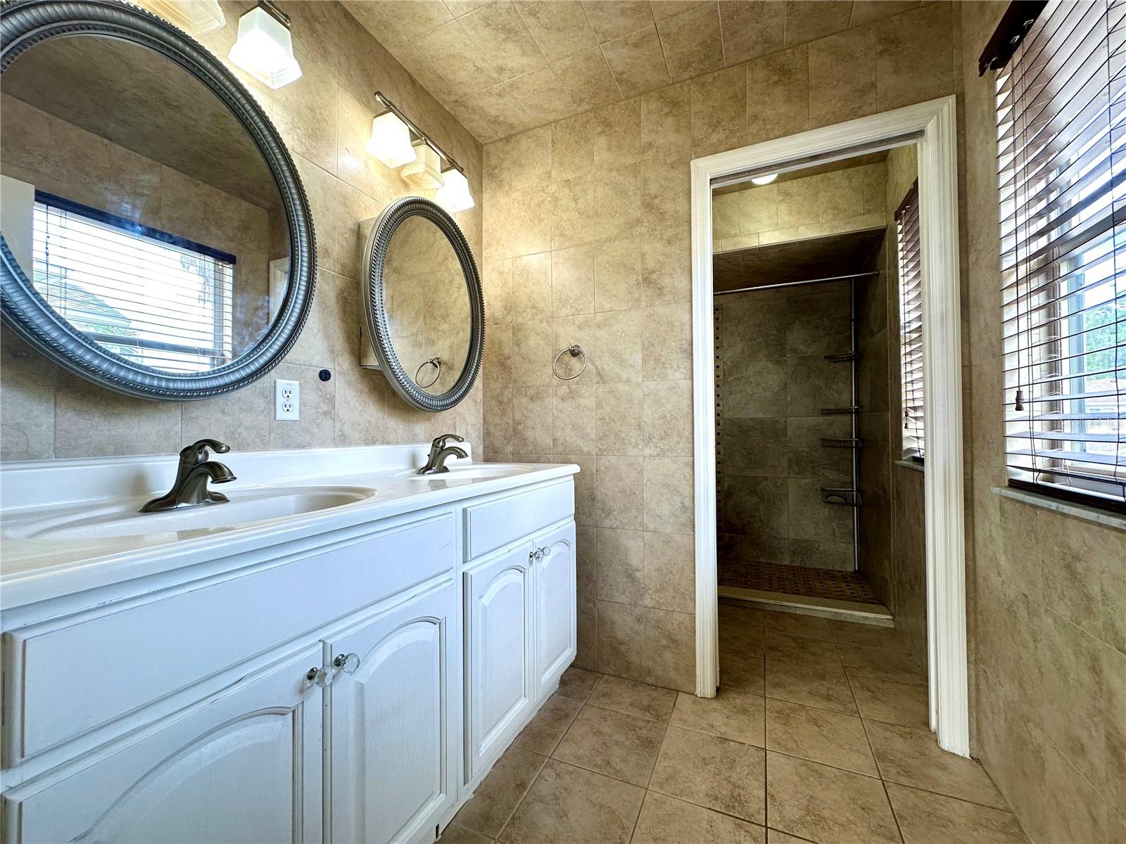 244 CORALWOOD CT, KISSIMMEE, FL, 34743