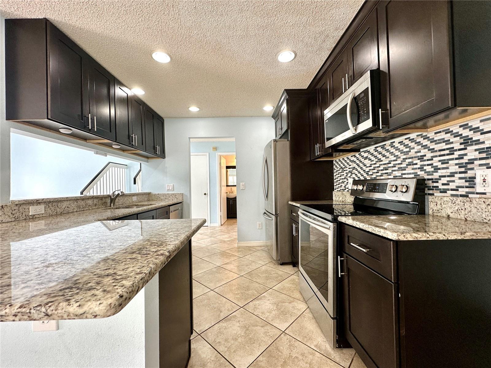 244 CORALWOOD CT, KISSIMMEE, FL, 34743