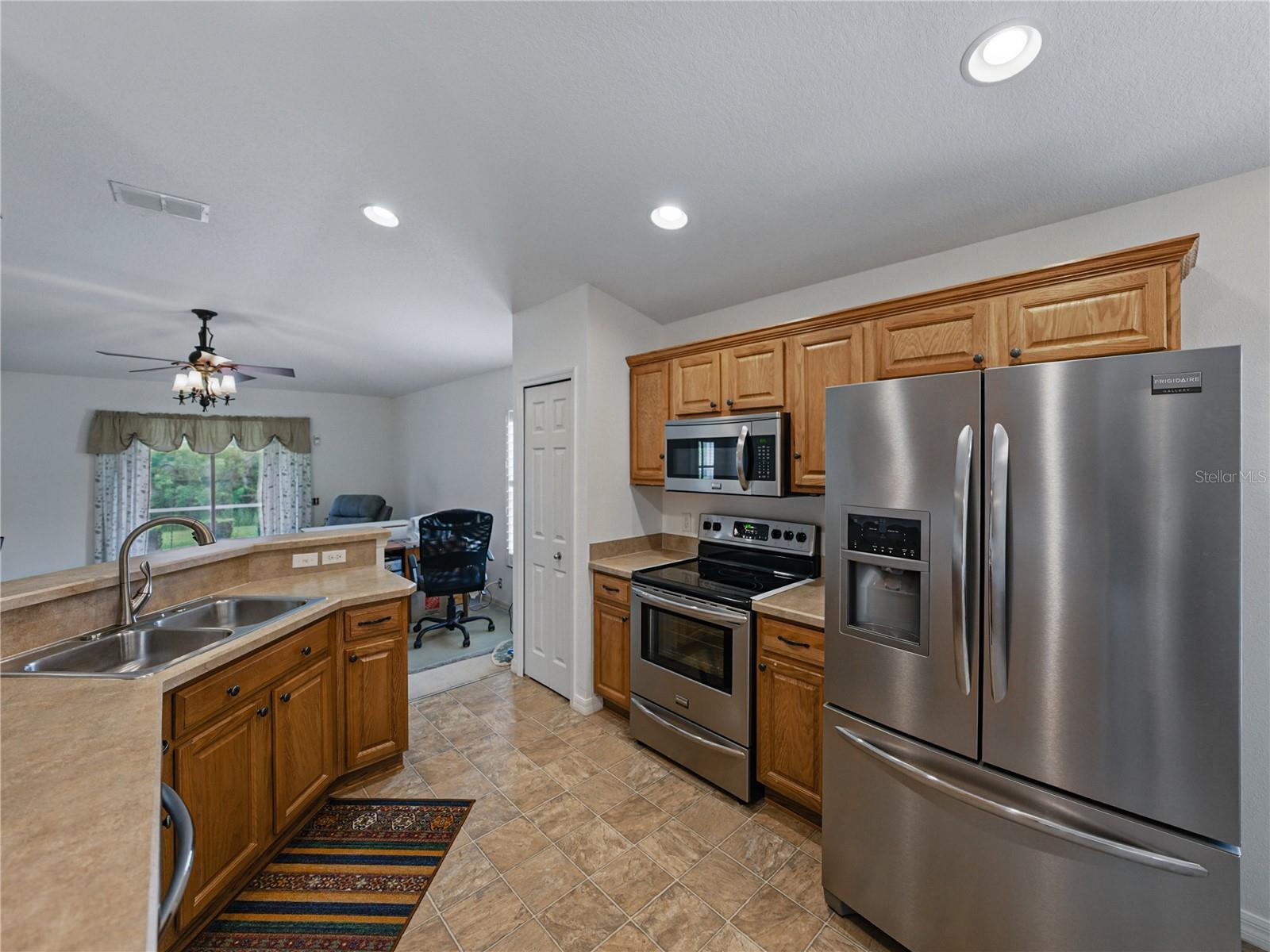 3427 WATERLUTE WAY, LAKELAND, FL, 33811