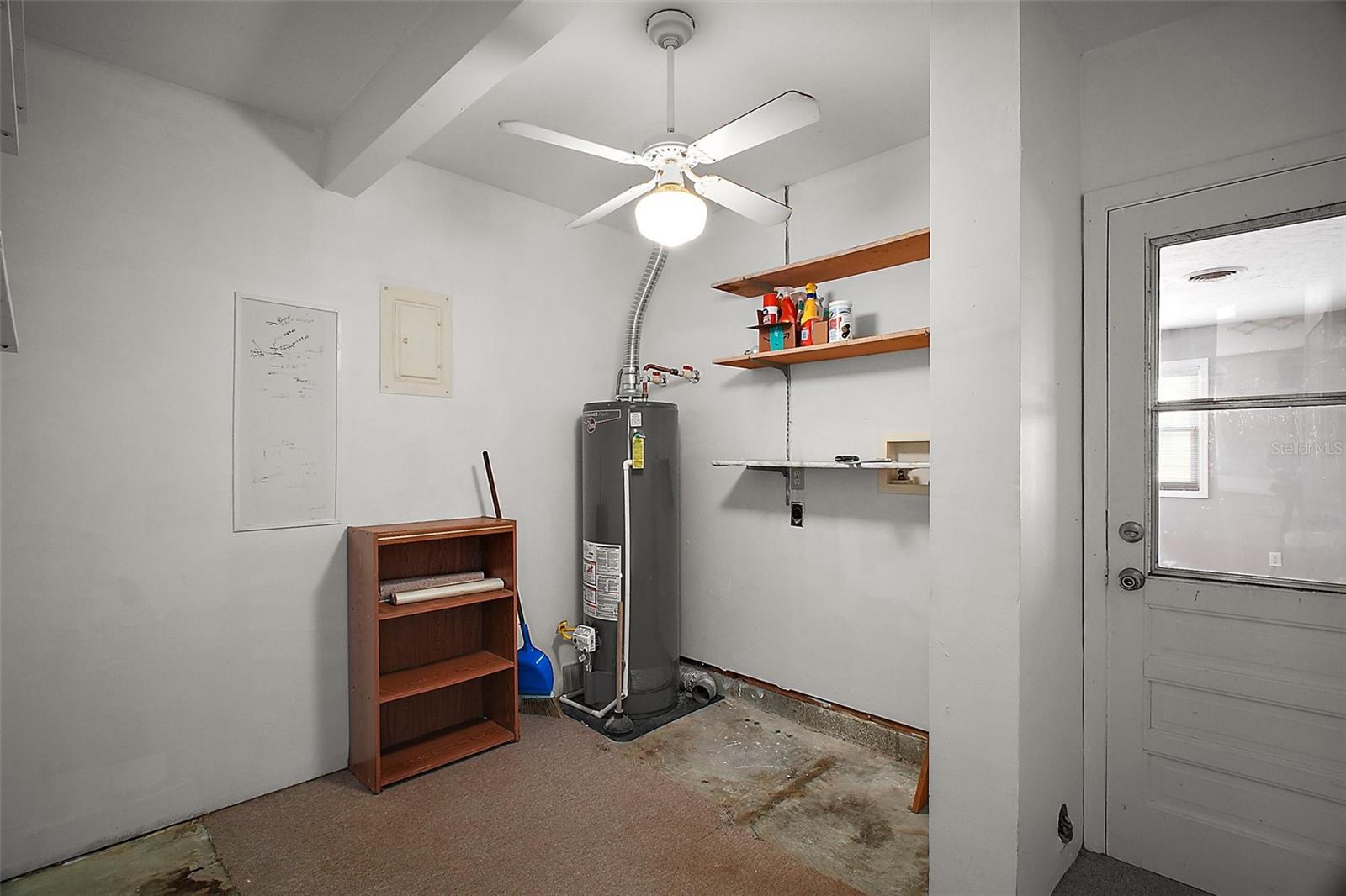 1301 CAMBRIDGE DR, LEESBURG, FL, 34748