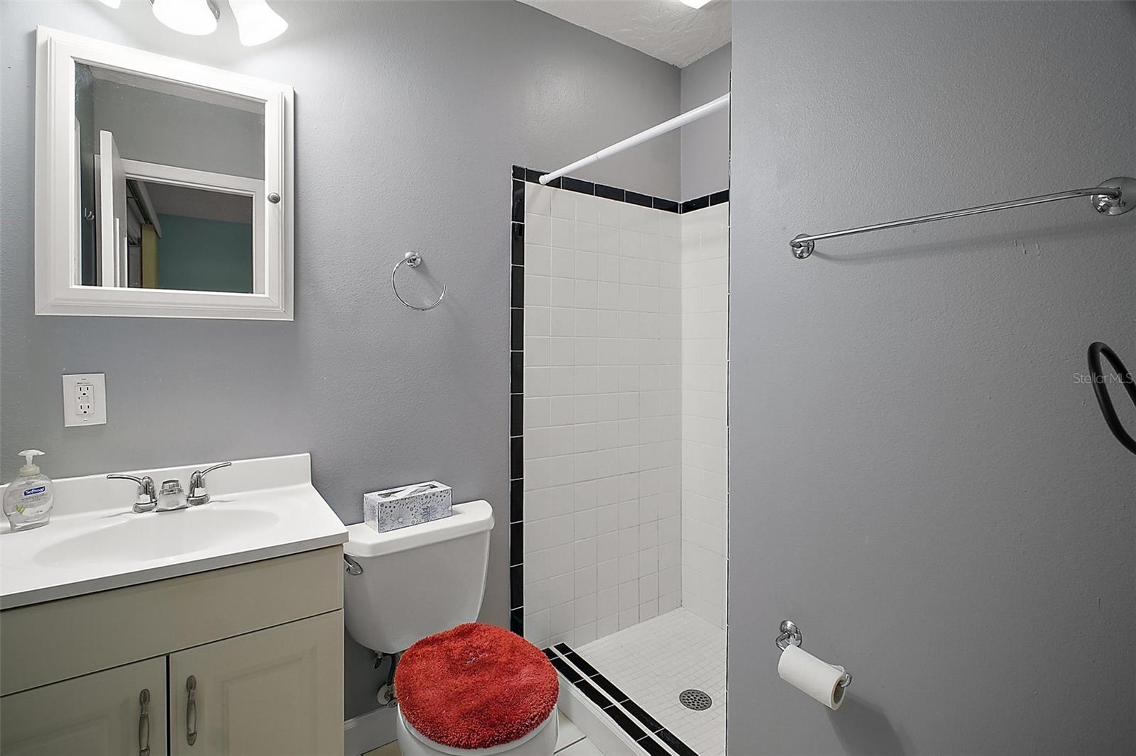 1301 CAMBRIDGE DR, LEESBURG, FL, 34748