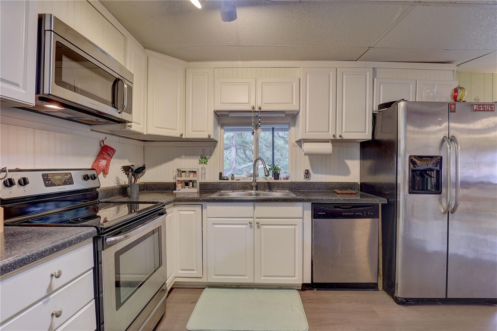 11006 SPIVEY RD, GIBSONTON, FL, 33534