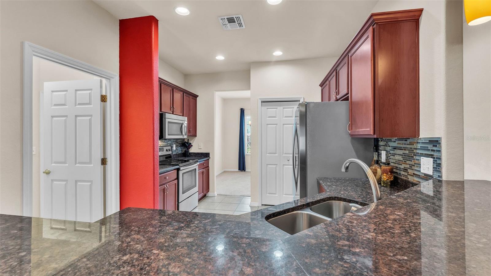 1975 COUNTRY MANOR ST, BARTOW, FL, 33830