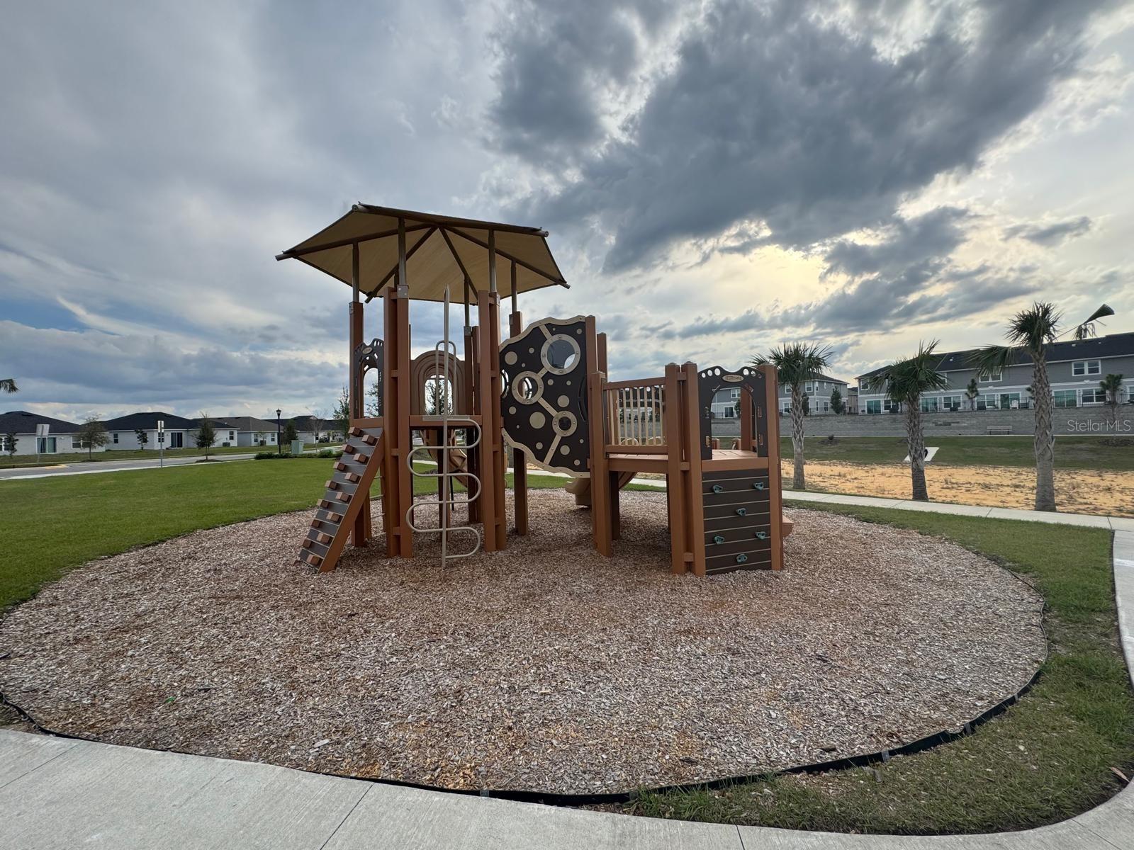 925 OVERPOOL AVE, DAVENPORT, FL, 33896