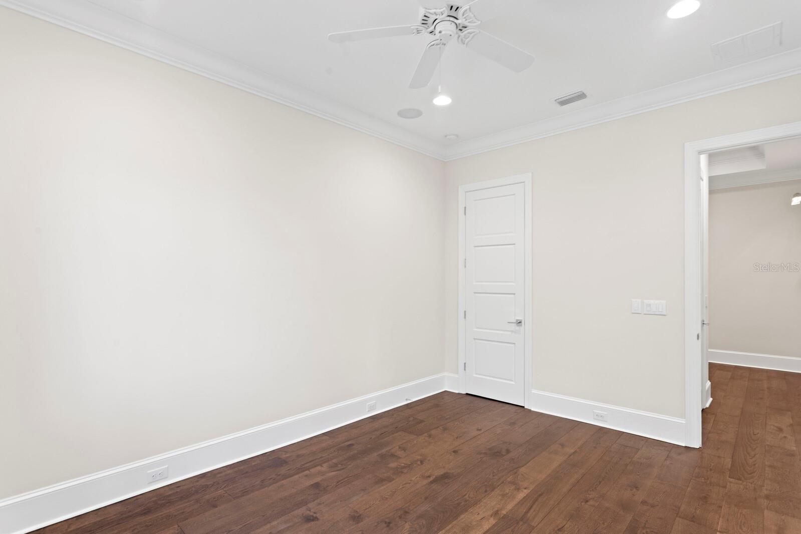 534 LADRONE AVE, TAMPA, FL, 33606