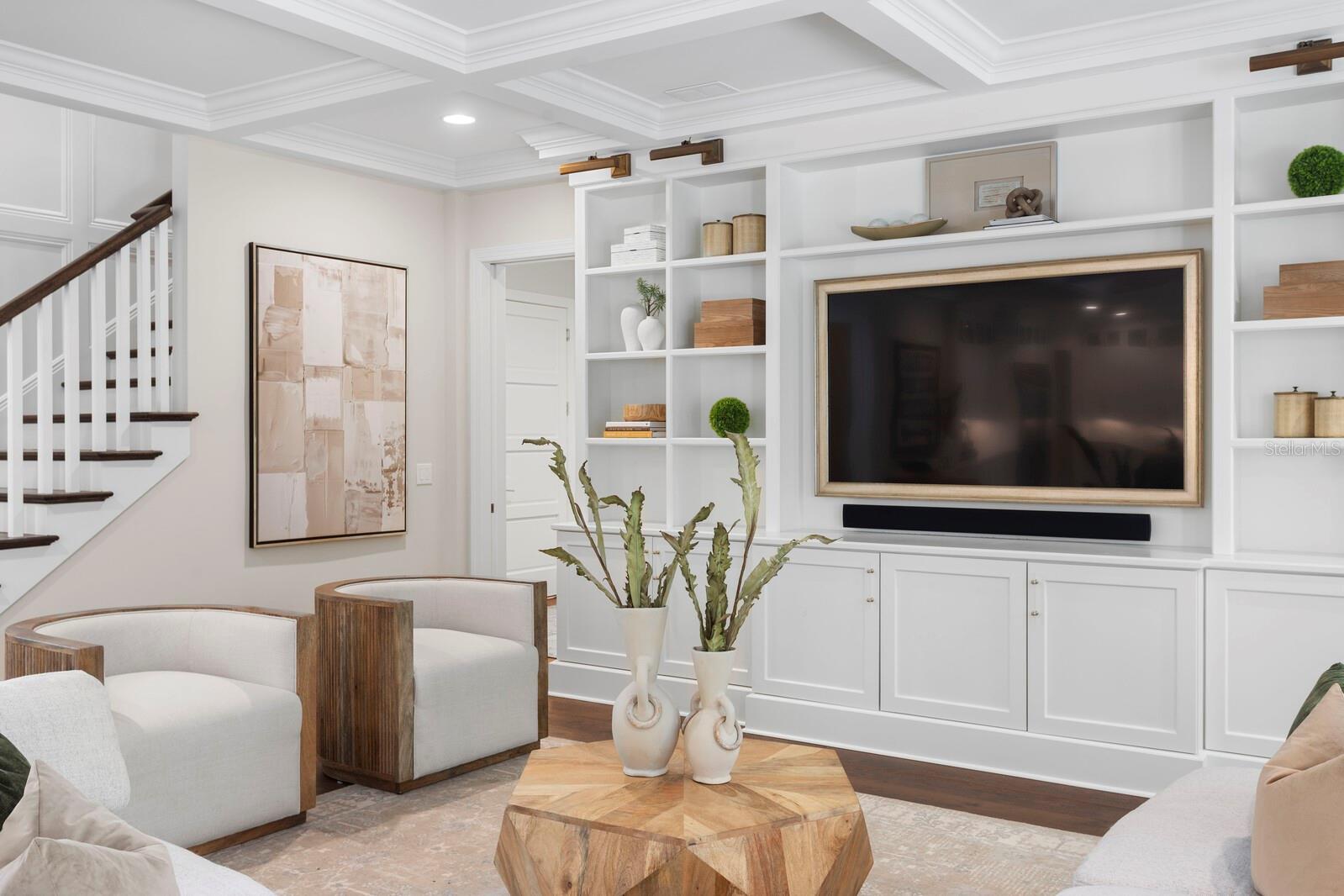 534 LADRONE AVE, TAMPA, FL, 33606