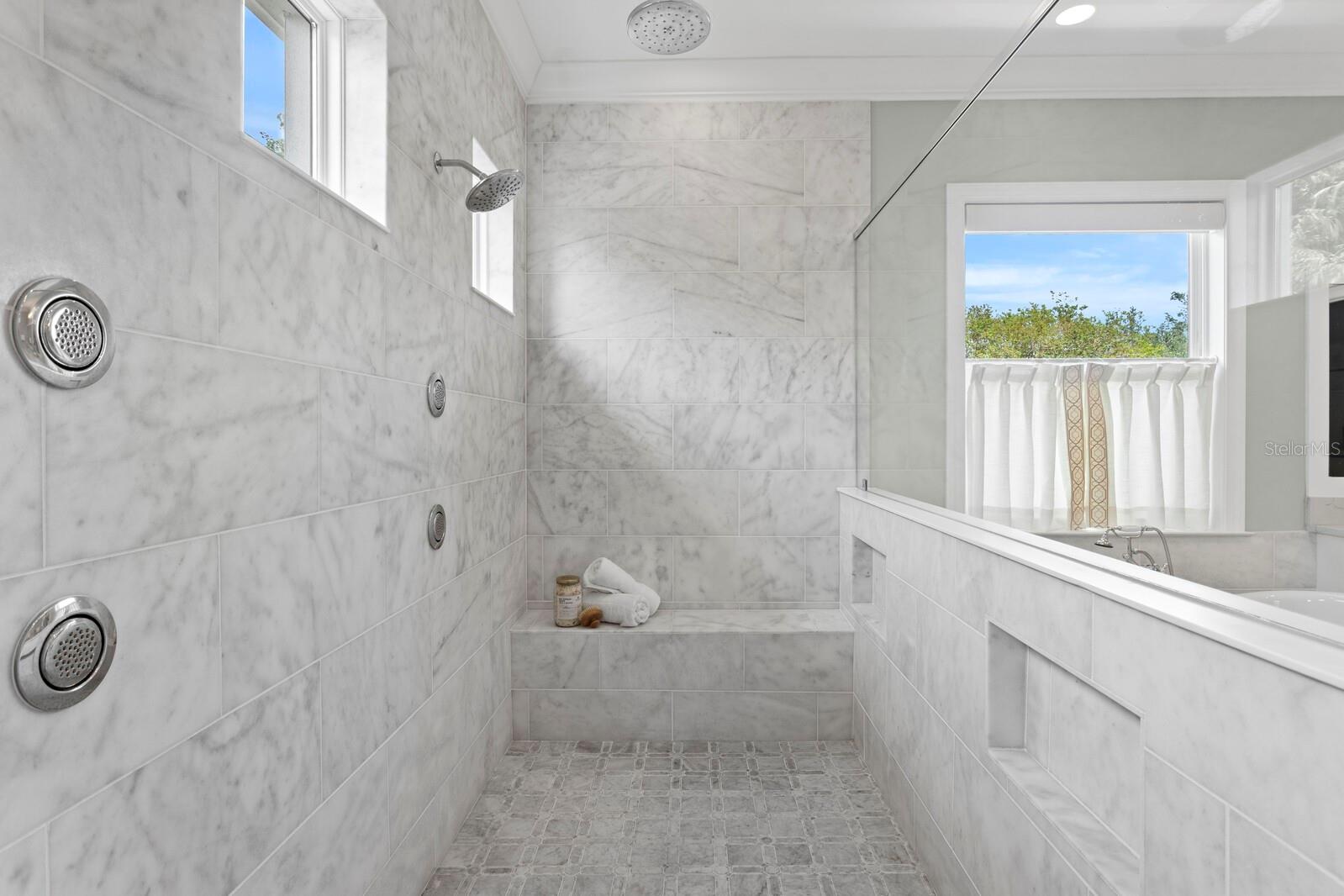 534 LADRONE AVE, TAMPA, FL, 33606