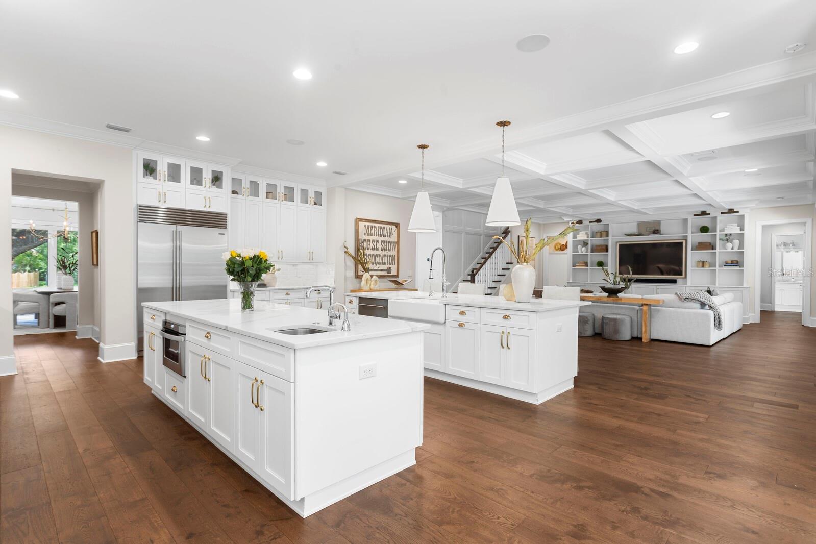 534 LADRONE AVE, TAMPA, FL, 33606