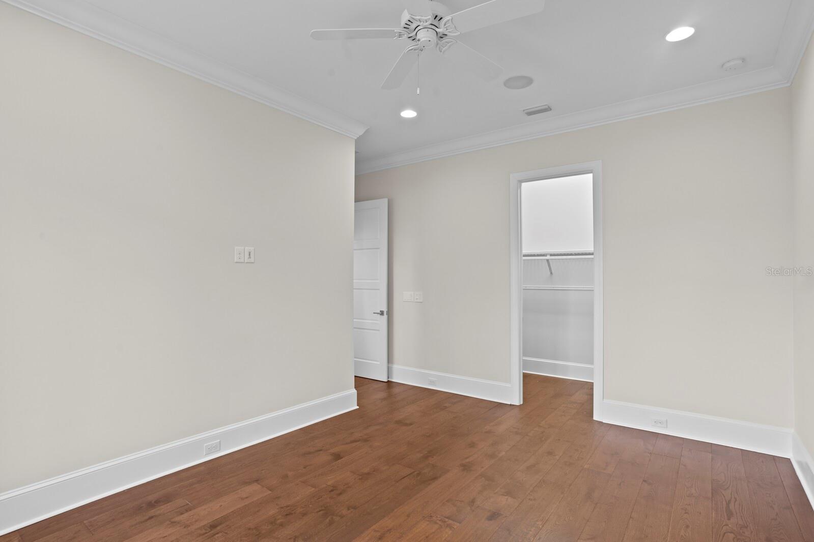 534 LADRONE AVE, TAMPA, FL, 33606