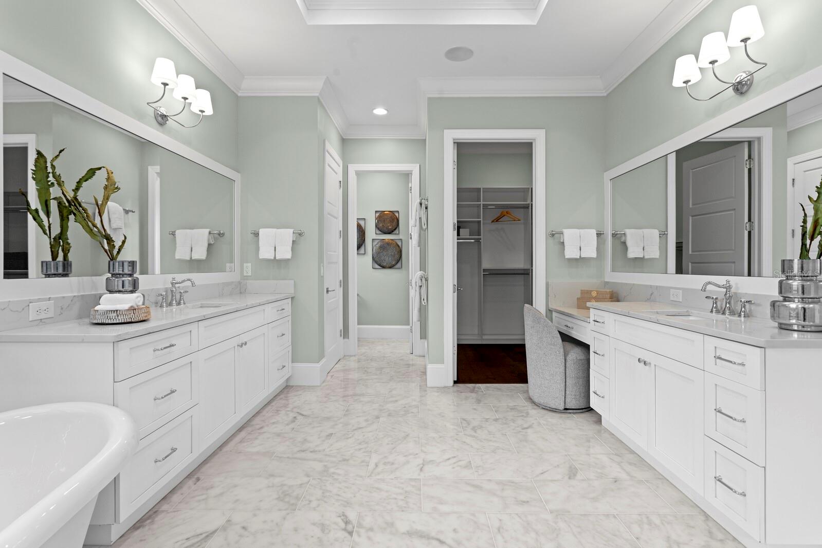 534 LADRONE AVE, TAMPA, FL, 33606