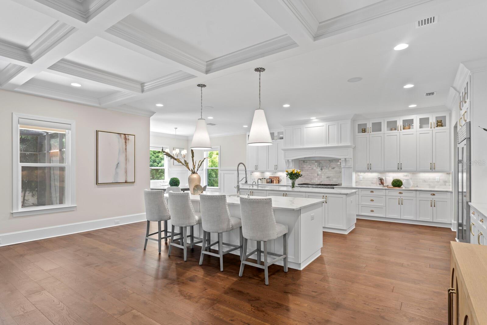 534 LADRONE AVE, TAMPA, FL, 33606