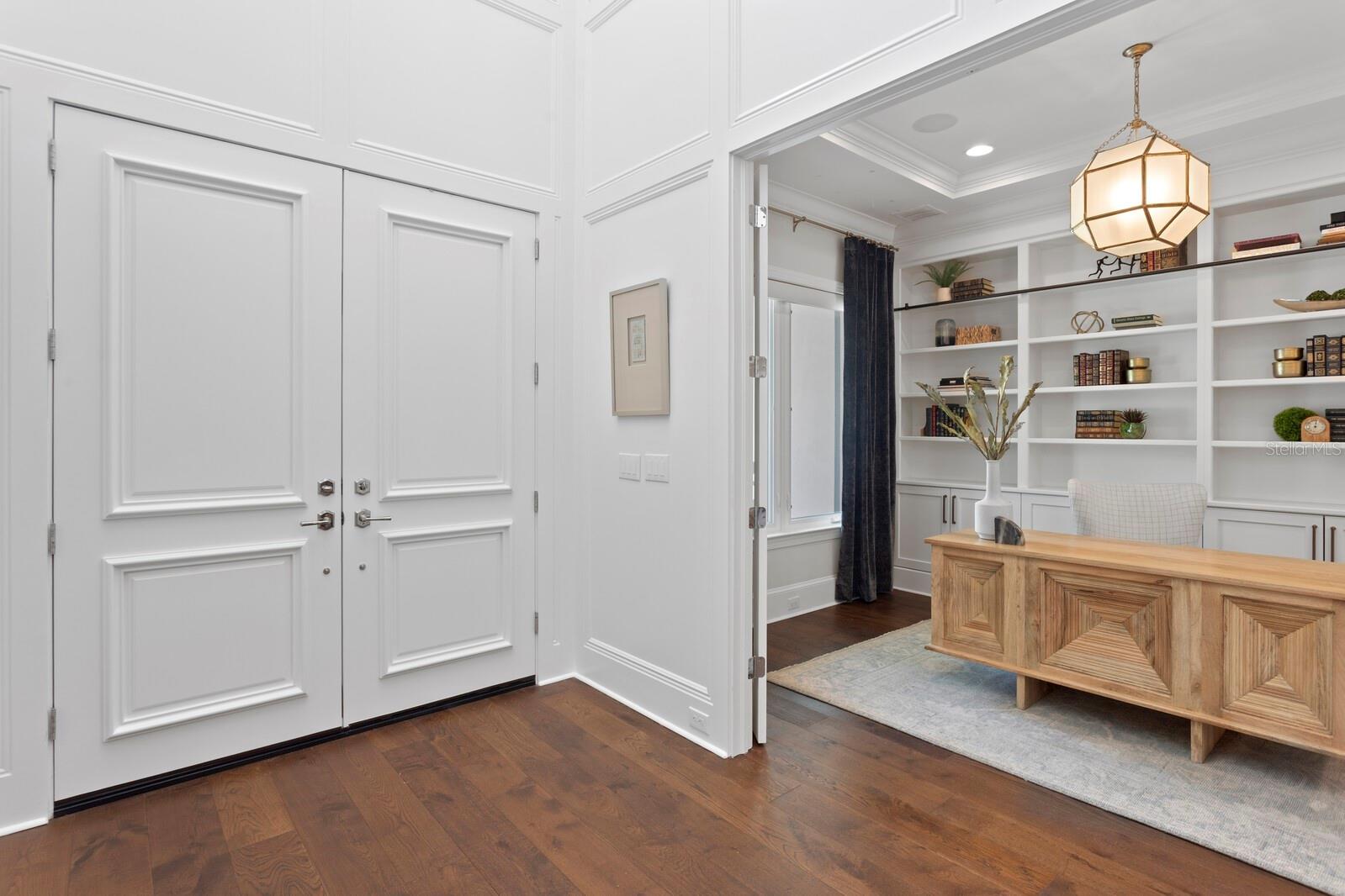 534 LADRONE AVE, TAMPA, FL, 33606