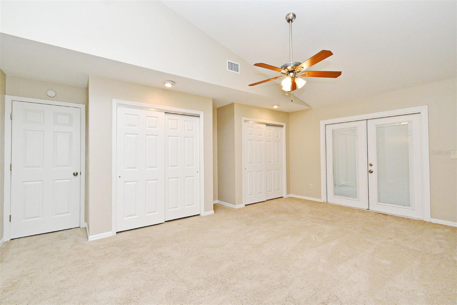 33042 LAKE BEND CIR, LEESBURG, FL, 34788