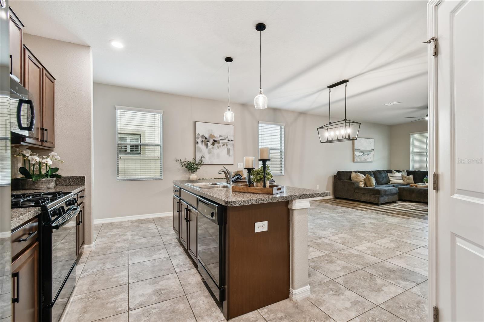 21284 SOUTHERN CHARM DR, LAND O LAKES, FL, 34637