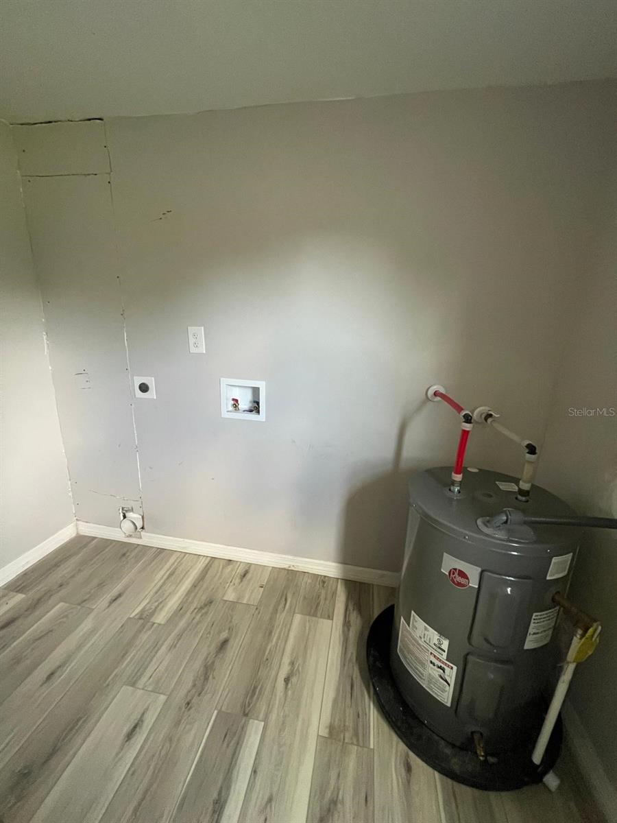 2540 BROADWAY ST, LAKELAND, FL, 33801