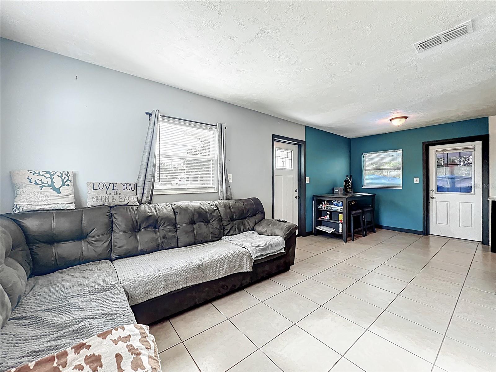 326 N LANCELOT AVE, ORLANDO, FL, 32835