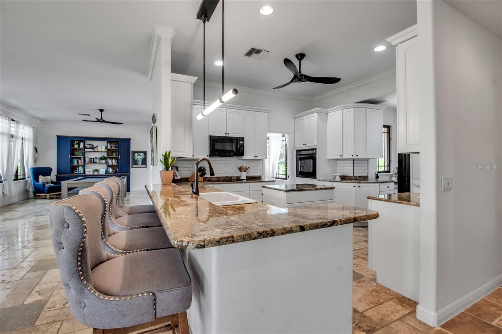 5935 RIVER FOREST CIR, BRADENTON, FL, 34203