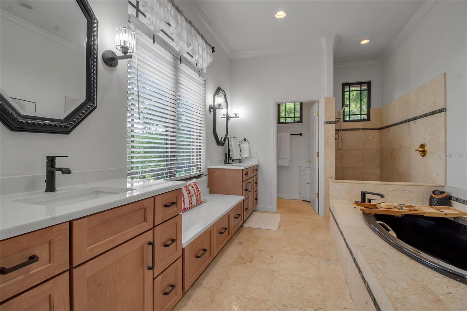 5935 RIVER FOREST CIR, BRADENTON, FL, 34203