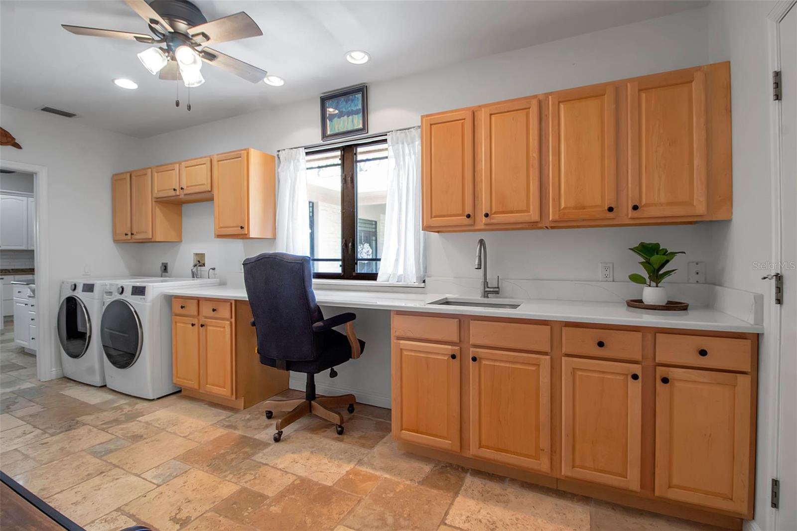 5935 RIVER FOREST CIR, BRADENTON, FL, 34203