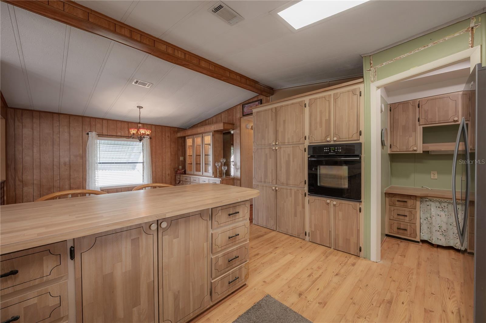 8917 FOX TRL, TAMPA, FL, 33626