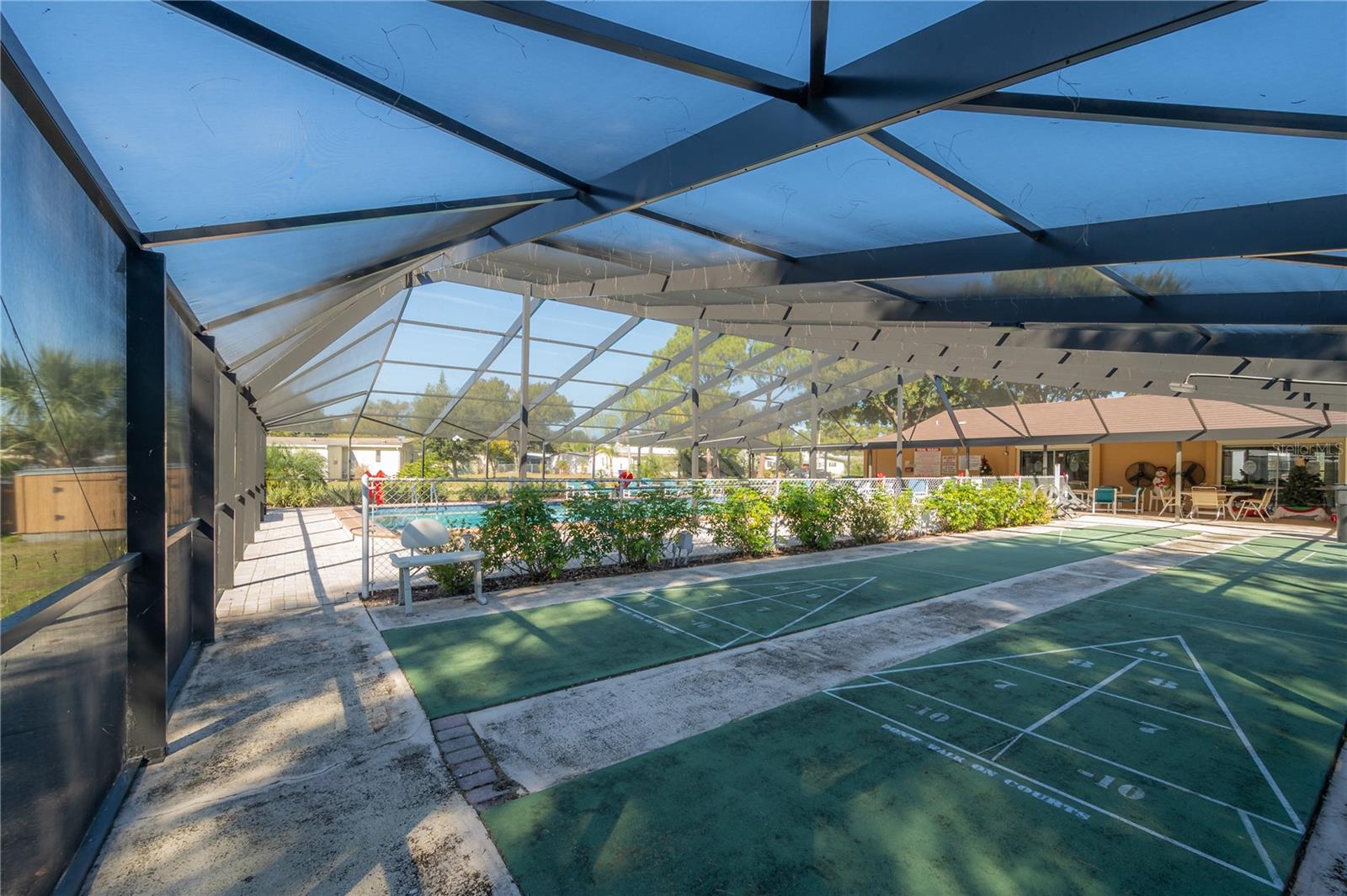 8917 FOX TRL, TAMPA, FL, 33626